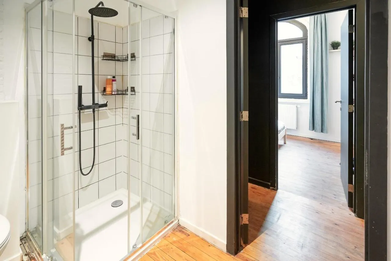 Two-Bedroom River Side Apartment In The Heart Of Antwerp