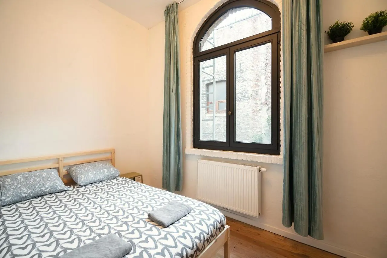 Two-Bedroom River Side Apartment In The Heart Of Antwerp