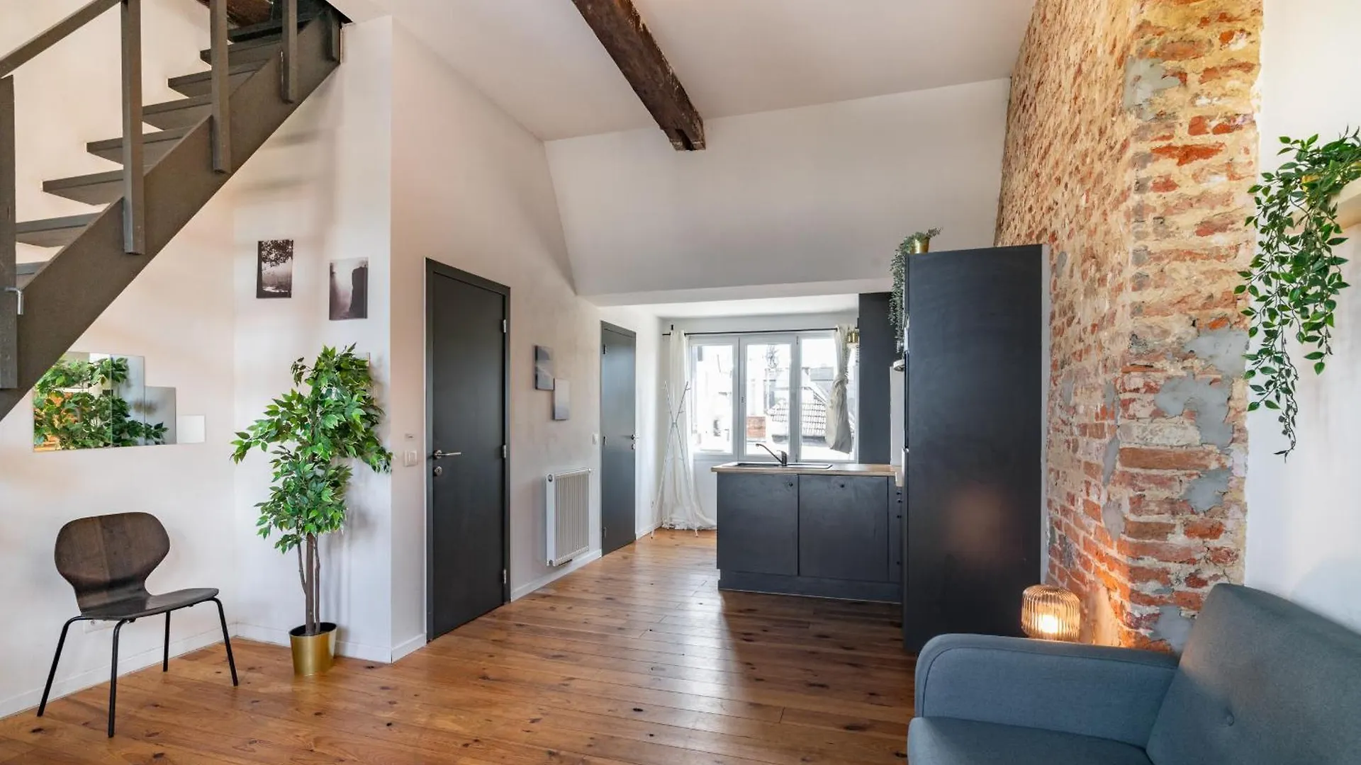 Two-Bedroom River Side Apartment In The Heart Of Antwerp