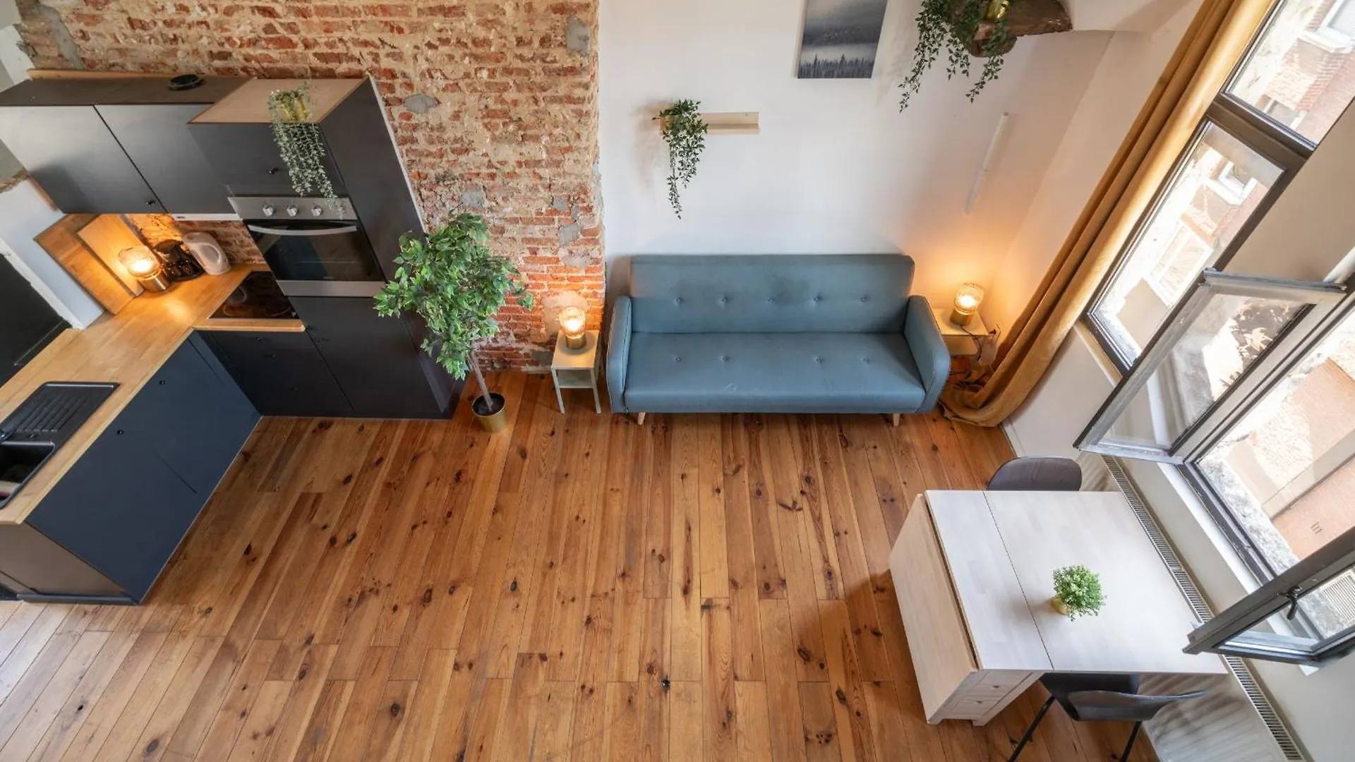 Two-Bedroom River Side Apartment In The Heart Of Antwerp