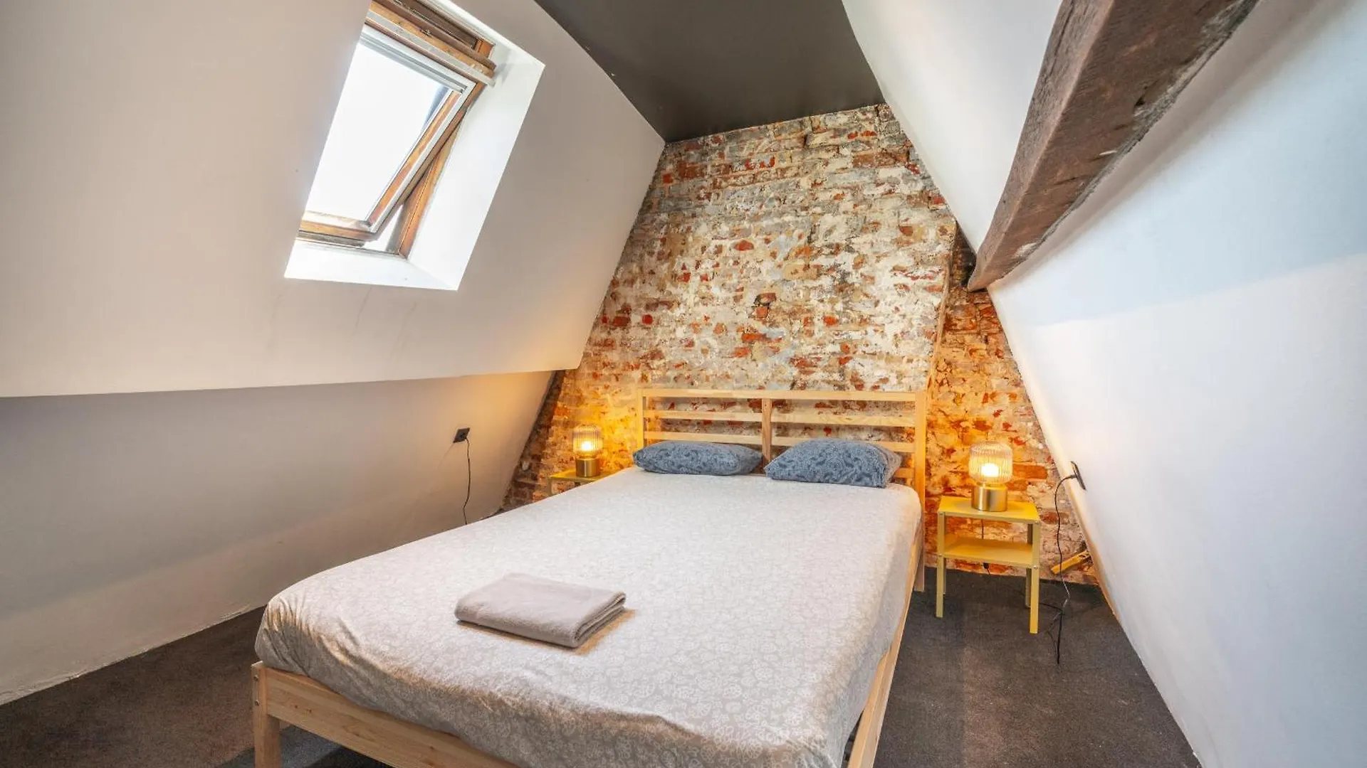 Two-Bedroom River Side Apartment In The Heart Of Antwerp