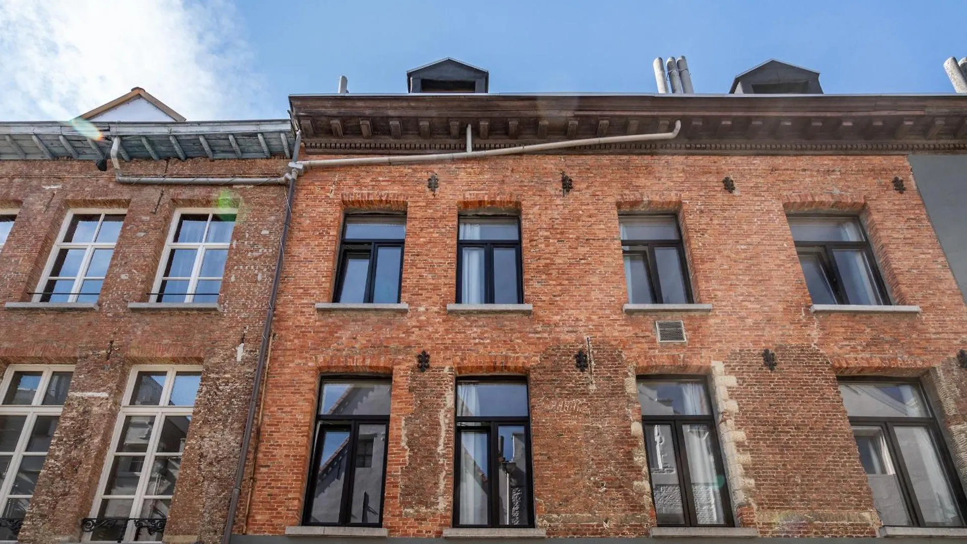 Two-Bedroom River Side Apartment In The Heart Of Antwerp Belgium