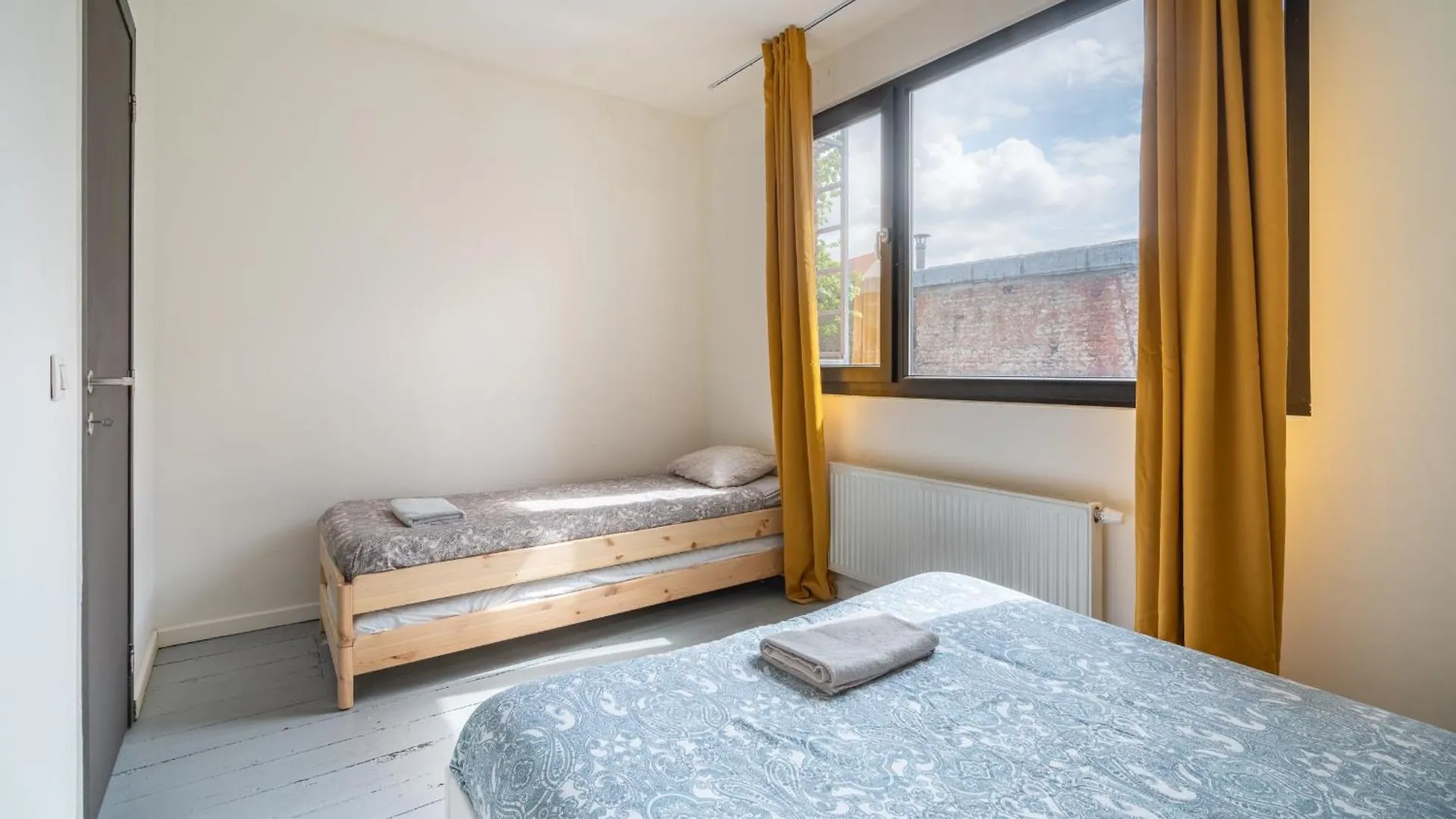 Two-Bedroom River Side Apartment In The Heart Of Antwerp