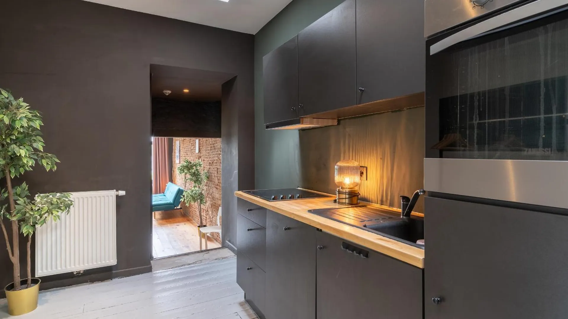 Two-Bedroom River Side Apartment In The Heart Of Antwerp