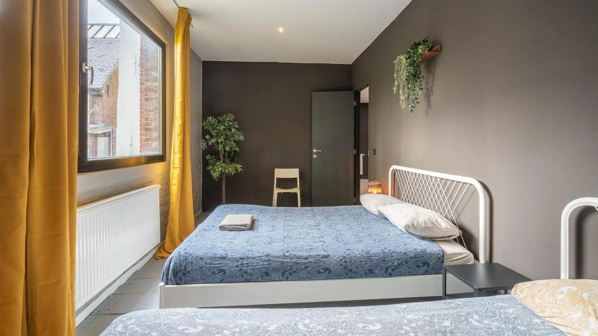 Two-Bedroom River Side Apartment In The Heart Of Antwerp location
